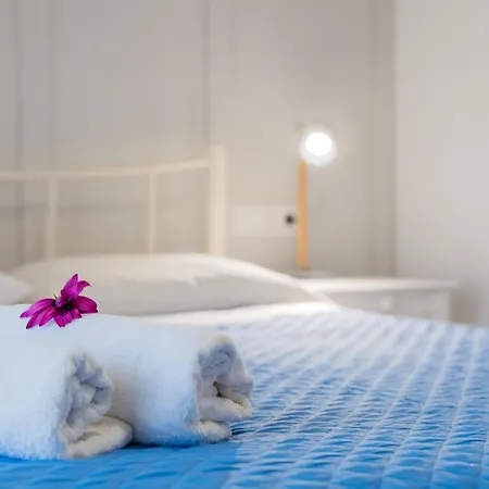 Lena Apartmán